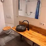 Bett Im Heu Auf Bauernhof Free Wifi